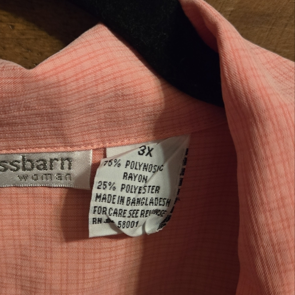 DressBarn 3/4 Length Peach Buttondown Blouse.  Size 3X - Picture 2 of 3